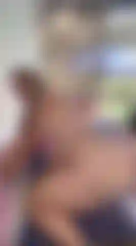 Esguichando no meu biquíni favorito.