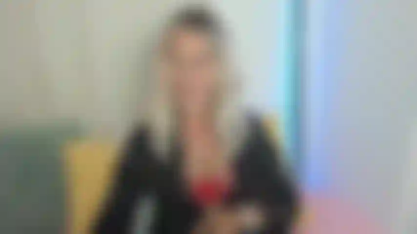 Fodendo meu vibrador em várias posições, dedilhando minha bunda.