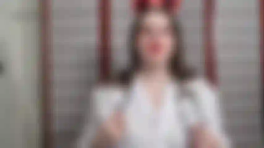 Enfermeira jadexgreenes amostra de sêmen safada: show de masturbação e contagem regressiva até gozar antes de eu beber cada gotinha.