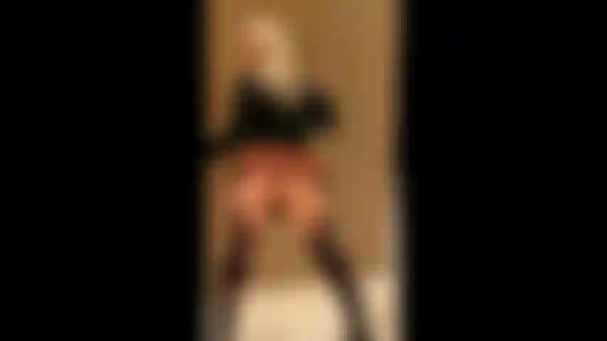 Mary carey colegial safada tira a roupa e se suja.