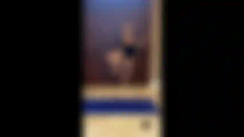 Dançarina safada mary carey tirando a roupa e se masturbando!!