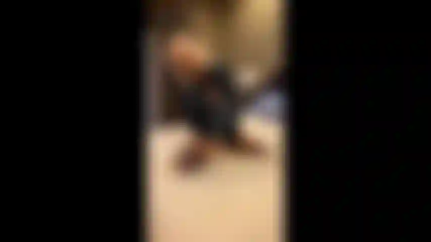 Meias pretas - distração.