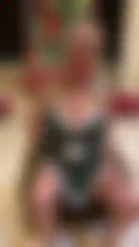 Quer me ver dando um bj no seu bastão de doces?