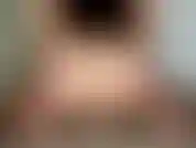 Eu estava com tanto tesão, mas não tinha muito tempo, então fodi meu brinquedo de 9 polegadas até ficar bem. Essa é para quem realmente gosta de fotos de bucetinha em close e orgasmos cremosos.