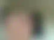 Eu deito no sofá e faço algumas brincadeiras com os pés enquanto a conversa fica cada vez mais suja ... Não posso deixar de brincar com minha buceta enquanto falo sobre como usaria meus pés para te pegar desligado!