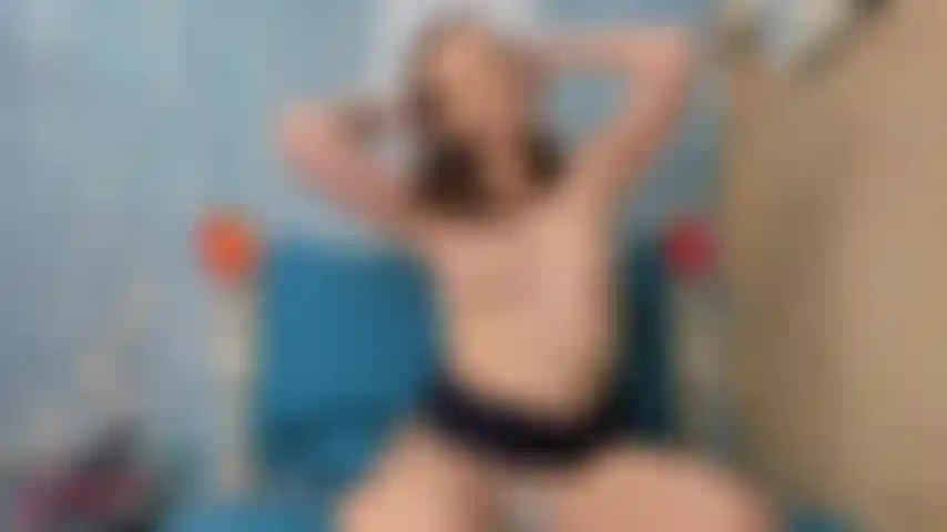 Robin provocando pau e anal.