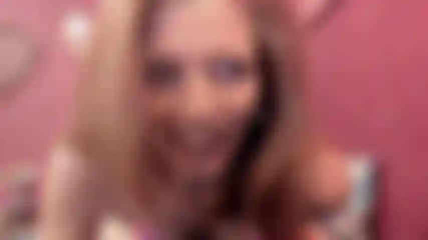 Robin vibra e aprecia o pau com muita inspiração em traços.