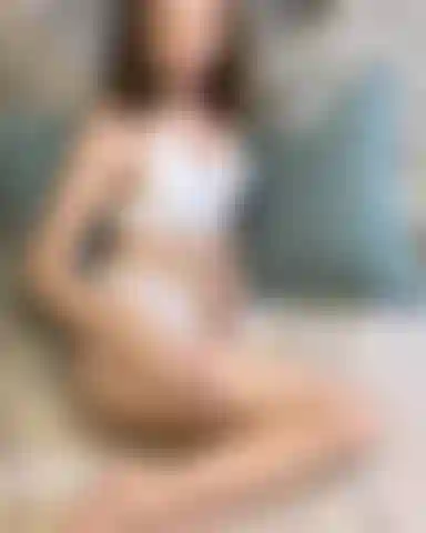 Versão estendida do slide de foto de renda branca da robins.