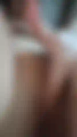 Me masturbo na minha casa por você.