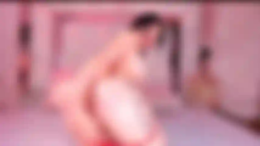 "Orgasmo incontrolável com dildo gigante".