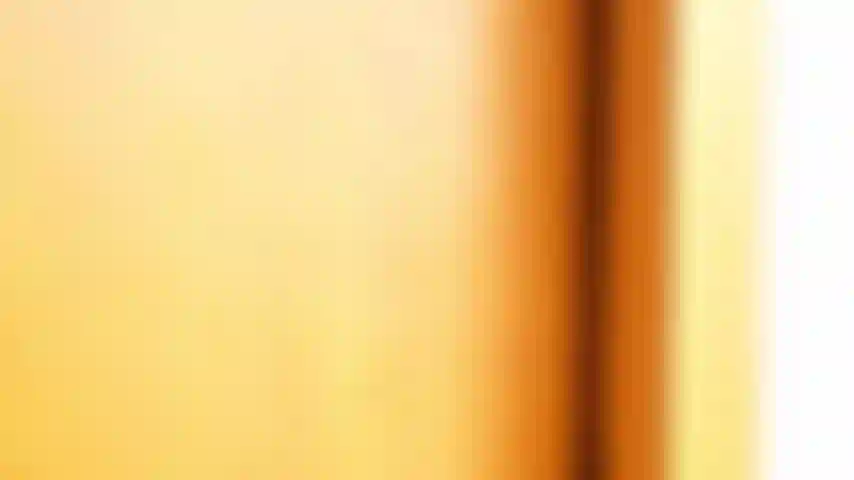 Tenho peitos fofos e meu rosto é fofo ;).