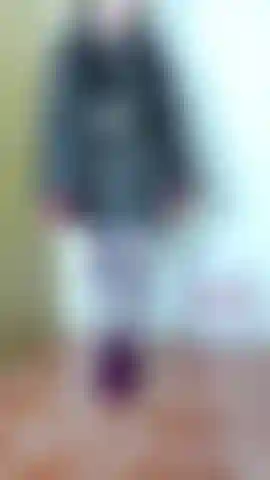 Casaco de pele falsa sph joi cei - um vídeo de dominação. Usando luvas de couro vermelho, body lingerie, meia-calça transparente (meia de nylon), casaco de pele falsa, botas de veludo de salto agulha no tornozelo, siga meu sotaque britânico sph joi com contagem regressiva para o acabamento cei.