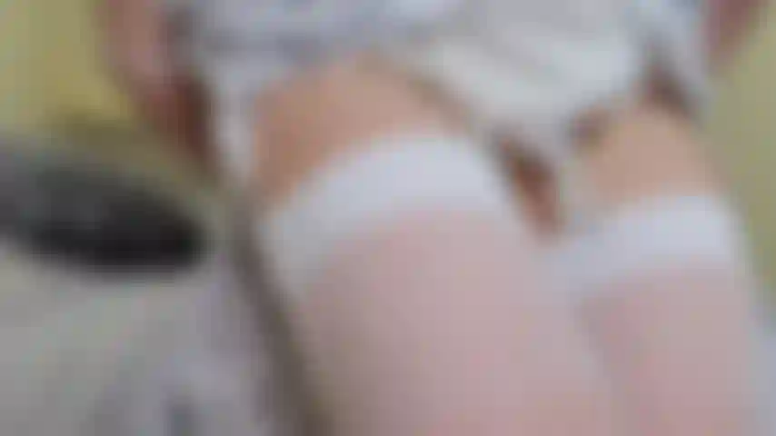 Dedilhado de orgasmo quente branco, jogo de buceta para câmera de alta definição de orgasmo real.