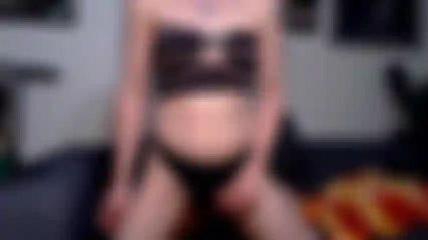 Cum get up close and personal while I finger my puckering pussy.