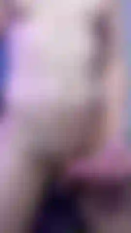 Transgênero gozada em close.