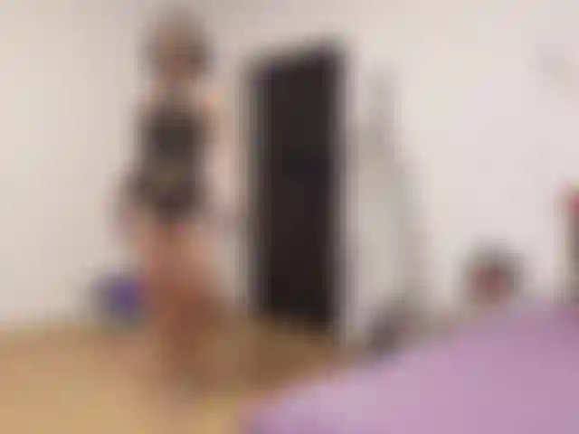 Vestido sem vergonha,venha me ver pular e rebolar;).