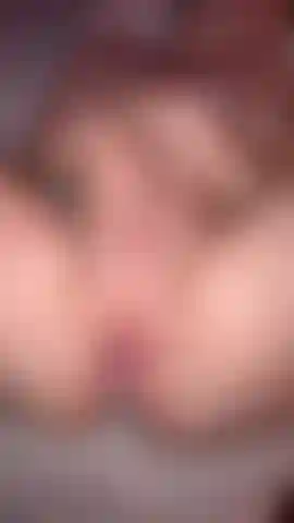 Brincando com minha buceta gozada <3.