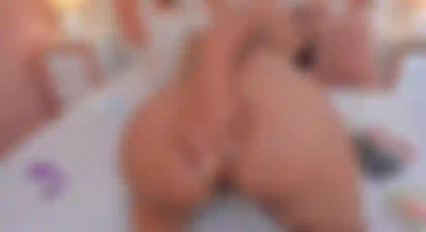 Foda minha bunda com seu pênis.