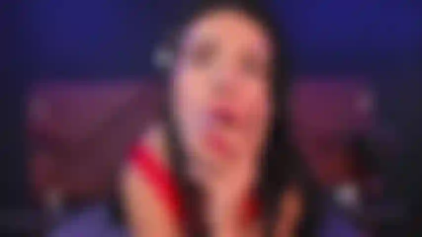 Sensual nua para acabar fodendo em cowgirl reverso.