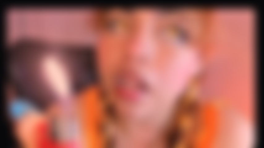 Vampira e tenho fetiche por vampiros.