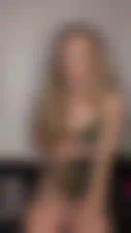 NEW CHRISTMAS DILDO!! Playing with my new vibrating pink dildo! My girl friend bought me a gift for Christmas and it was a new dildo!! Im obsessed