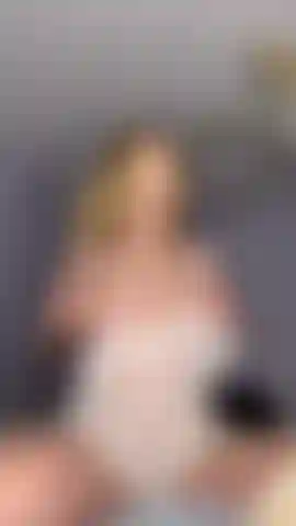 NAP TIME SOLO PLAY  I was so horny I got alittle freaky in bed before my nap!! Shoving my fingers deep inside me and vibrating my clit until I cum hard for you daddyCan we take a naughty nap together now?