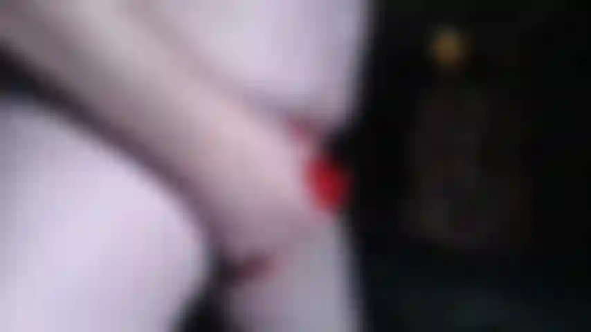 Cumming em tangas vermelhas com árvore de natal em st nicks mvf_12062021_581.