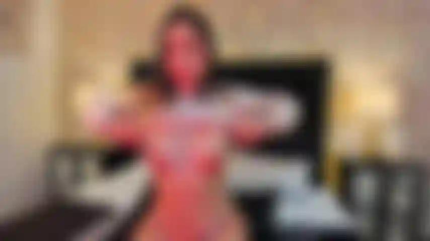 Aqui você pode curtir o melhor boquete, enquanto eu te dou um oral delicioso você pode ter o controle do meu brinquedo.