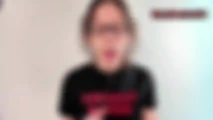 A eterna hipnotizante femdom SaraDesireXO assume o controle total com o vício em easing, dominação verbal e treinamento joi - mp4 1080p.