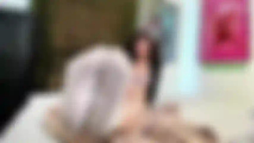 Pago por meias sujas, dominação financeira, fetiche por pés e vício em pagar para cheirar, sara desire xo hd mp4 1080p.