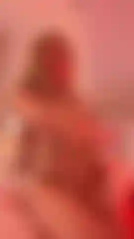 Playing with oil fully naked