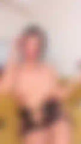 Honey, come see how my horniness makes me take a big cock in my wet pussy