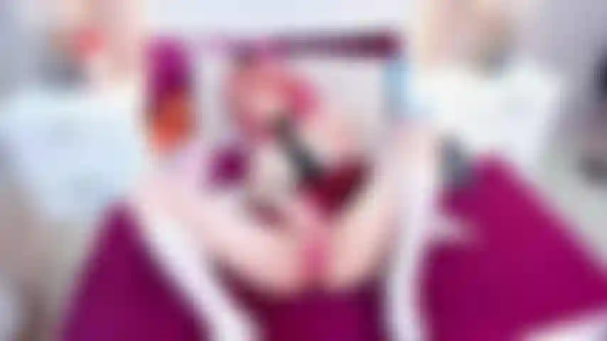 Venha brincar comigo e vamos juntas chegar ao êxtase.