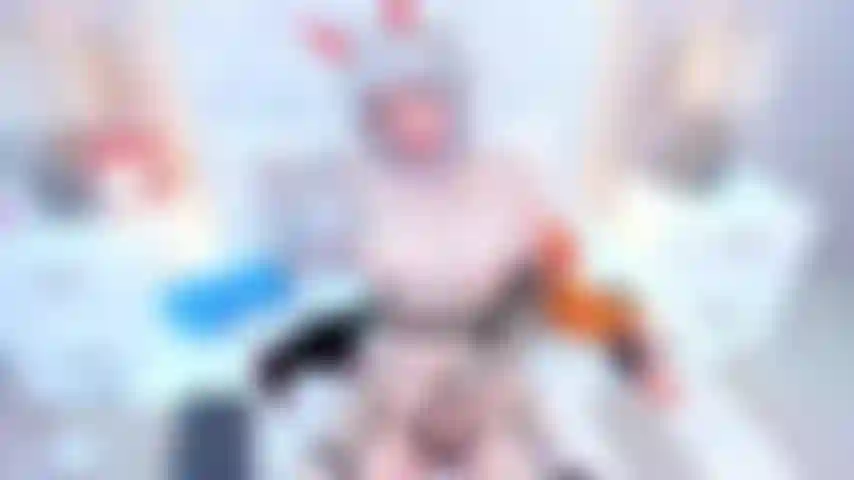 Vem vamos curtir minha bucetinha.