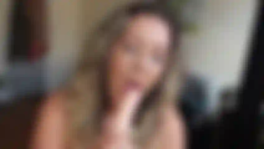 Clipe curto - dildo bj teaser.