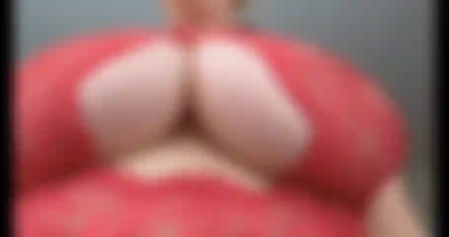 Mesmerize joi - funcionária de seios enormes salta seus seios hipnotizantes na sua cara, dominando você e exigindo um aumento.