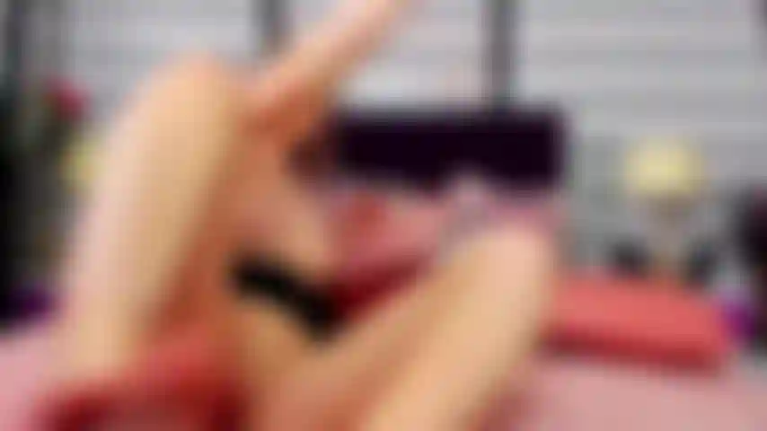 Bunda saltitante, rebolando meu cuzinho nu pra você!