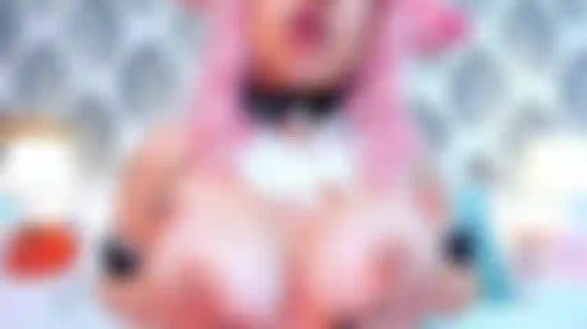 Agora seu pau estará duro e na minha boca.