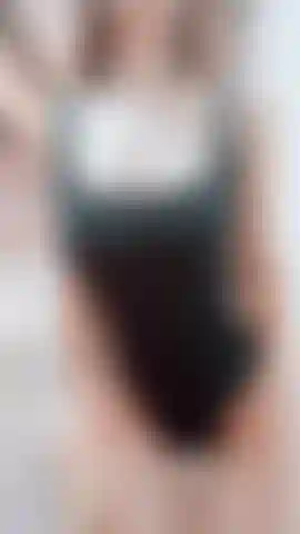 Im the kind of perfect you cant scroll past twice.