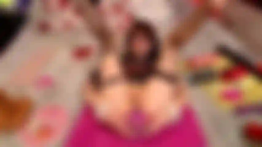 3 Dildos bem fundo no meu cu 🤤.