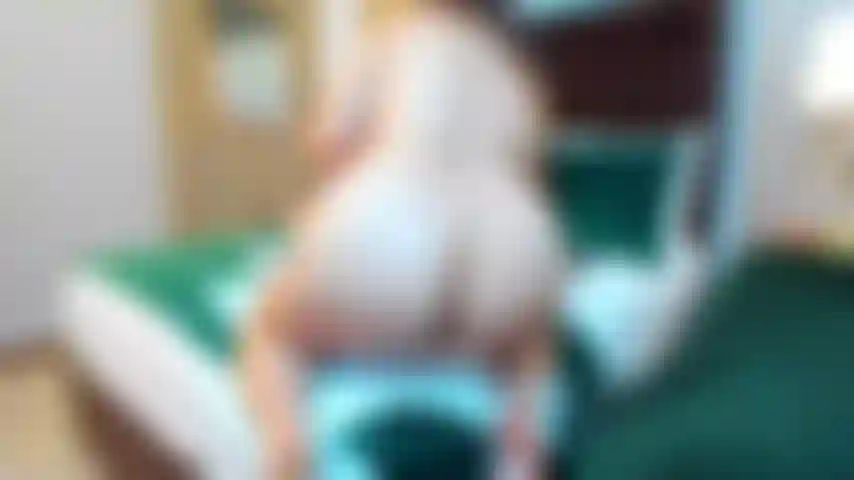 Cavalgando um pau.