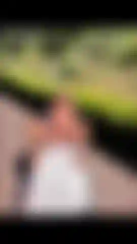 Posição missionária, abdômen flexionado, amarrado, diversão ao ar livre.