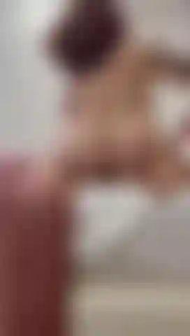 Minha bunda gigante cavalga esse pau grande.