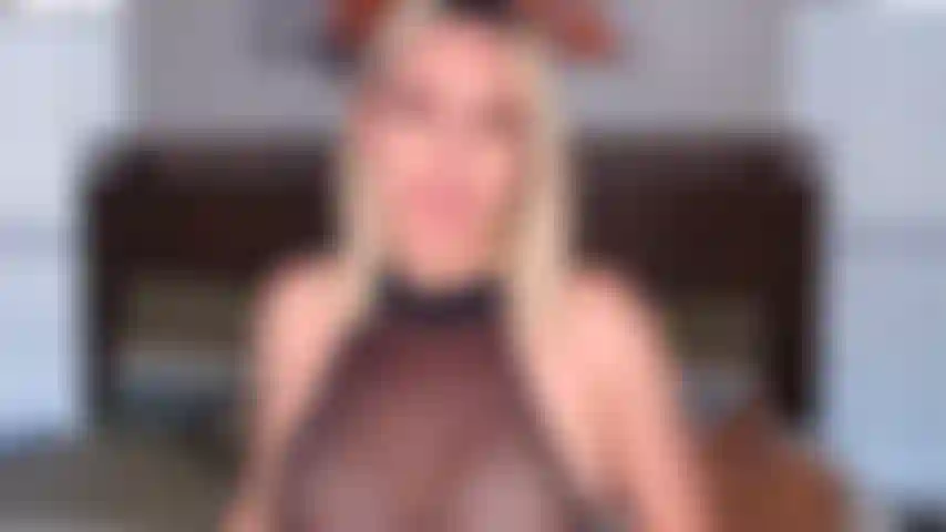 Show privado nº 8 29/05/2020 cachorro quente, lol e bj ao mesmo tempo!