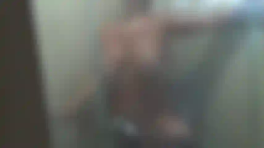 Pegue seu pau! Vídeo do concurso de abril, me pega no chuveiro. Obrigado por seu apoio.