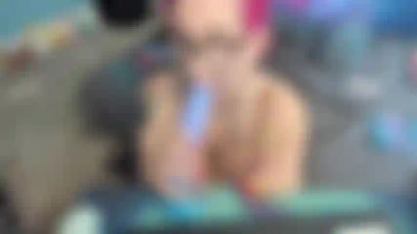 pigtails, striped socks+glasses SQUIRTING!