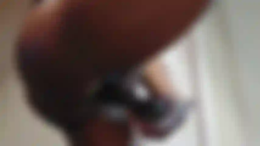 Vibrador de chocolate, gostosa, bucetinha.