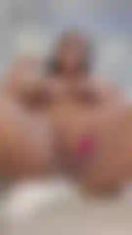 Brincadeira de buceta, plug anal.