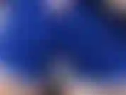 A babá está sozinha e quer que seu namorado venha transar com ela, mas ele está ocupado. Ainda bem que ela traz seu hitachi aonde quer que vá.