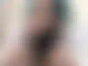 Você se levanta no meio da noite porque ouve algo na sala. Você pegou sua enteada malvada tentando fugir.. Ela não vai contar pra mamãe se você não contar...